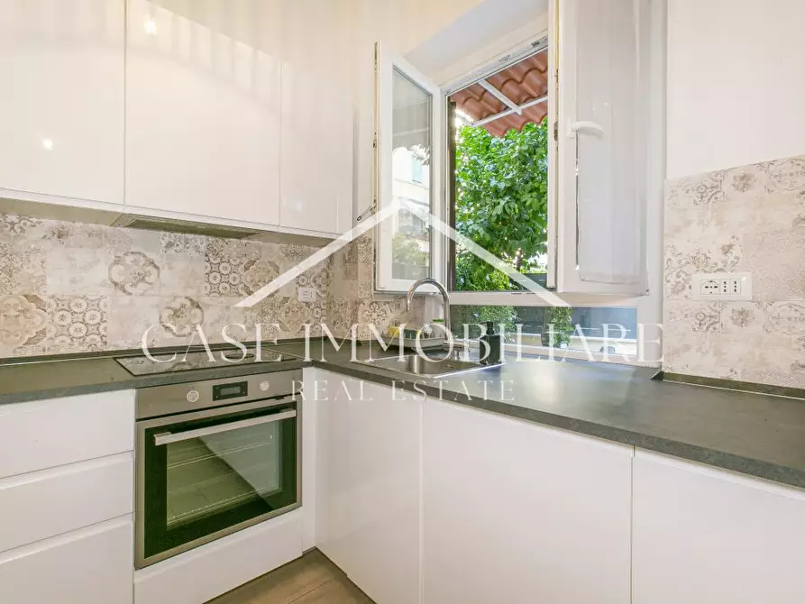 Immagine 10 di Appartamento in vendita  a Roma