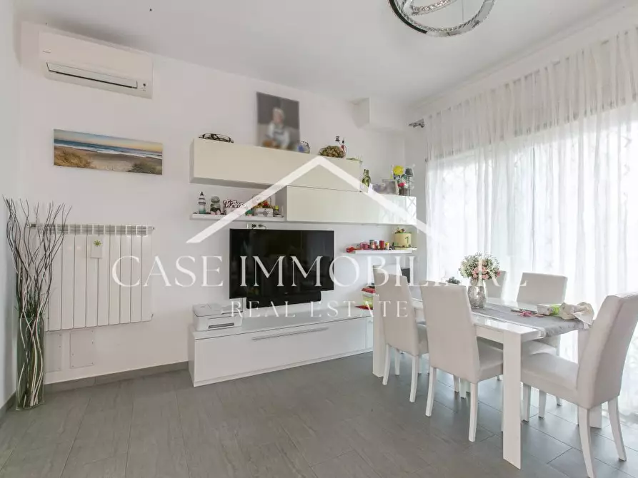 Immagine 1 di Appartamento in vendita  a Roma