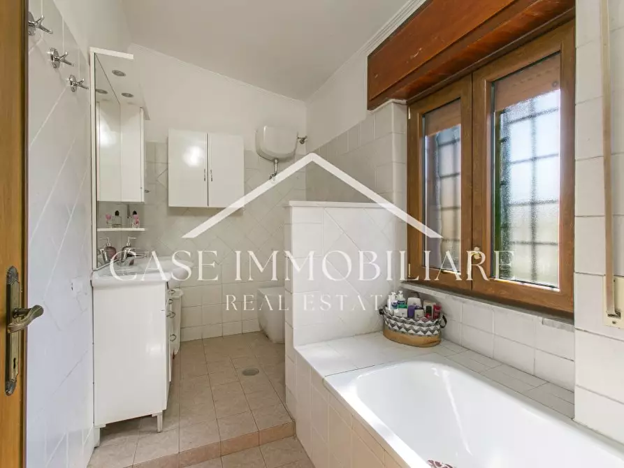 Immagine 9 di Appartamento in vendita  a Roma