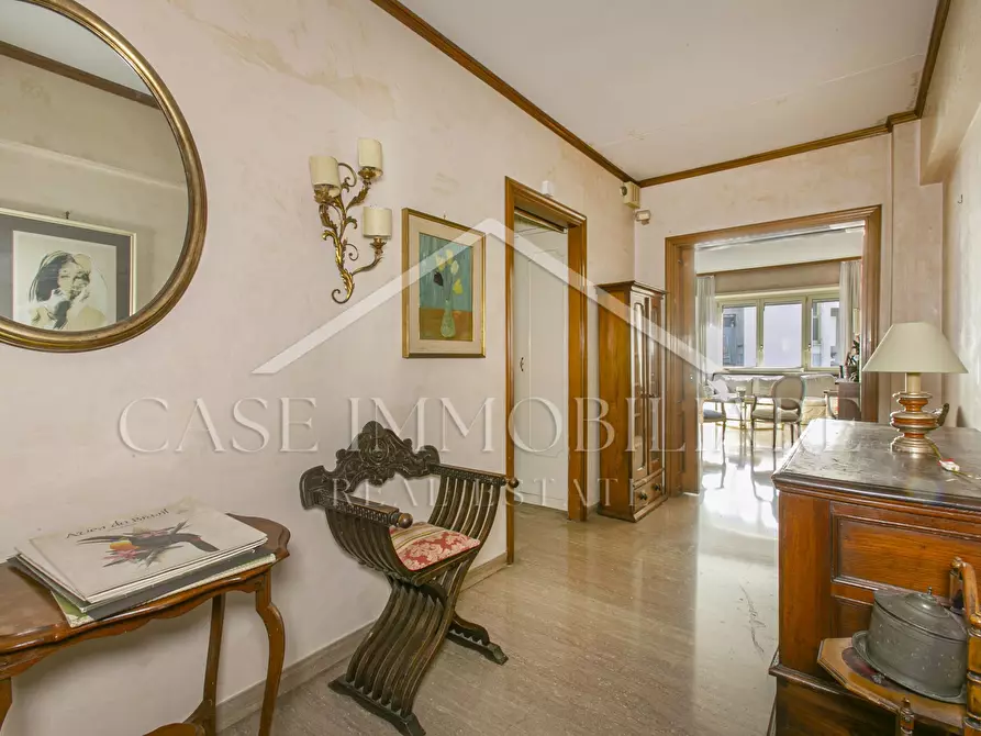 Immagine 10 di Appartamento in vendita  a Roma