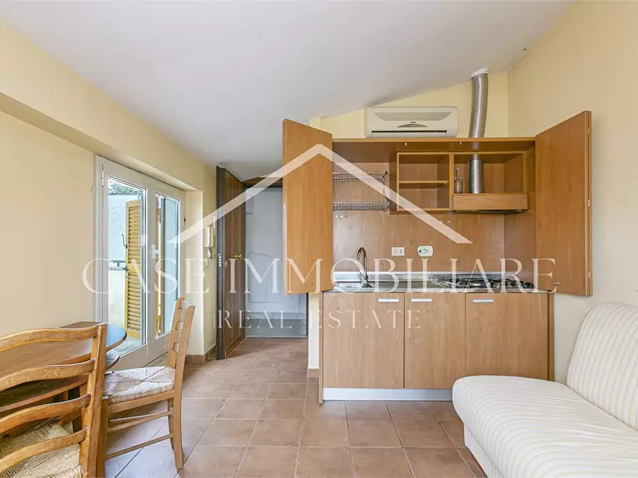 Immagine 10 di Appartamento in vendita  a Roma