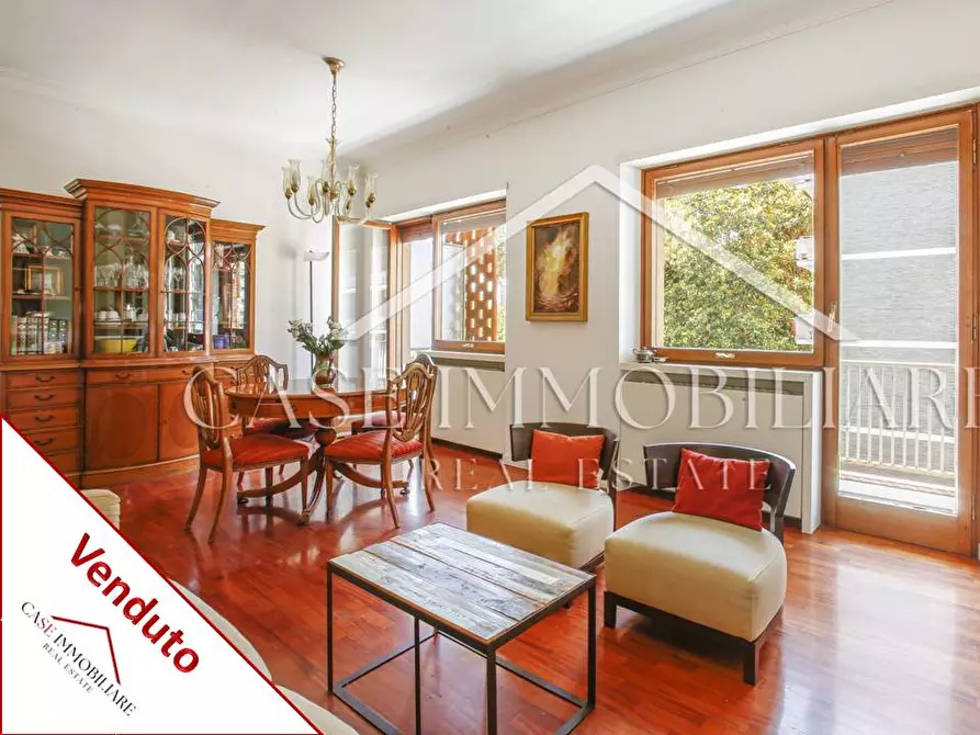 Immagine 1 di Appartamento in vendita  a Roma