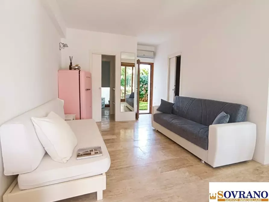 Immagine 4 di Appartamento in vendita  a Arzachena