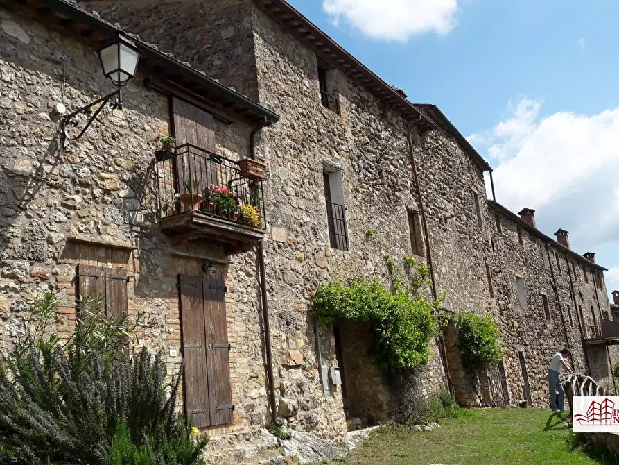 Immagine 3 di Appartamento in vendita  20 a Monticiano