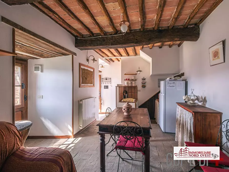 Immagine 10 di Appartamento in vendita  20 a Monticiano