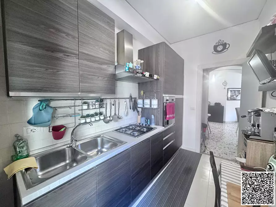 Immagine 10 di Appartamento in vendita  a Napoli