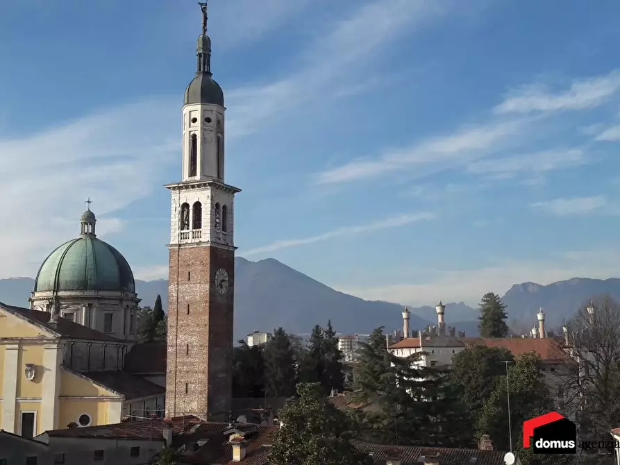 Immagine 6 di Appartamento in vendita  a Thiene