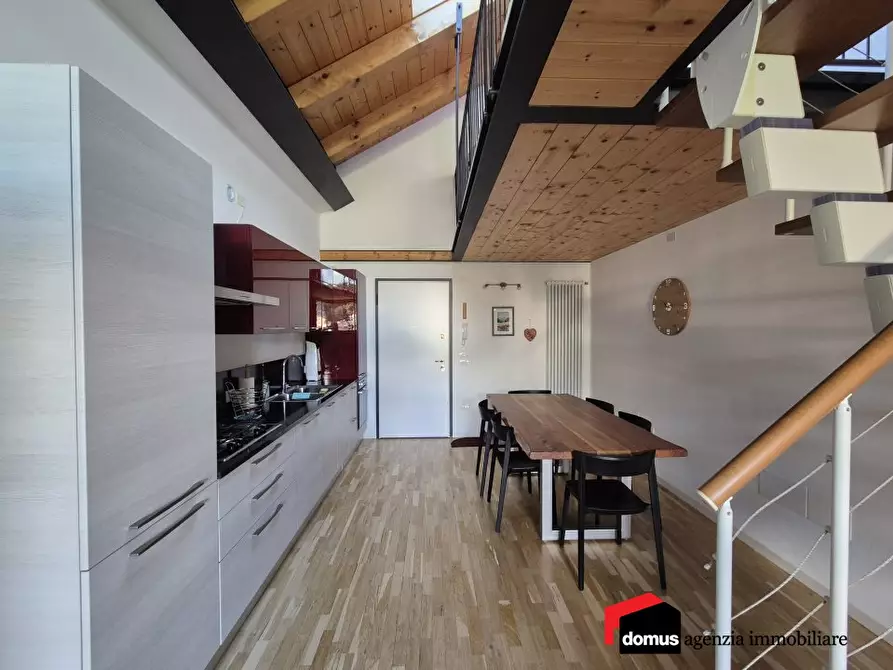 Immagine 4 di Appartamento in vendita  a Tonezza Del Cimone