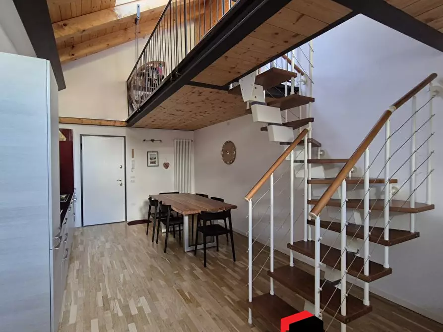 Immagine 5 di Appartamento in vendita  a Tonezza Del Cimone