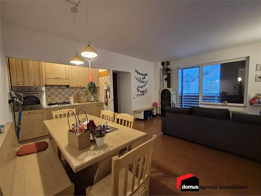 Immagine 5 di Appartamento in vendita  a Tonezza Del Cimone