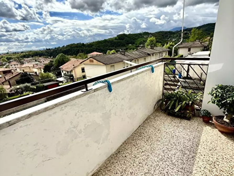 Immagine 9 di Appartamento in vendita  a Lugo Di Vicenza
