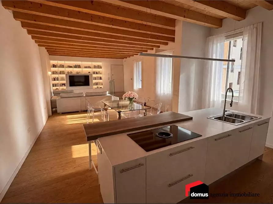 Immagine 3 di Appartamento in vendita  a Thiene
