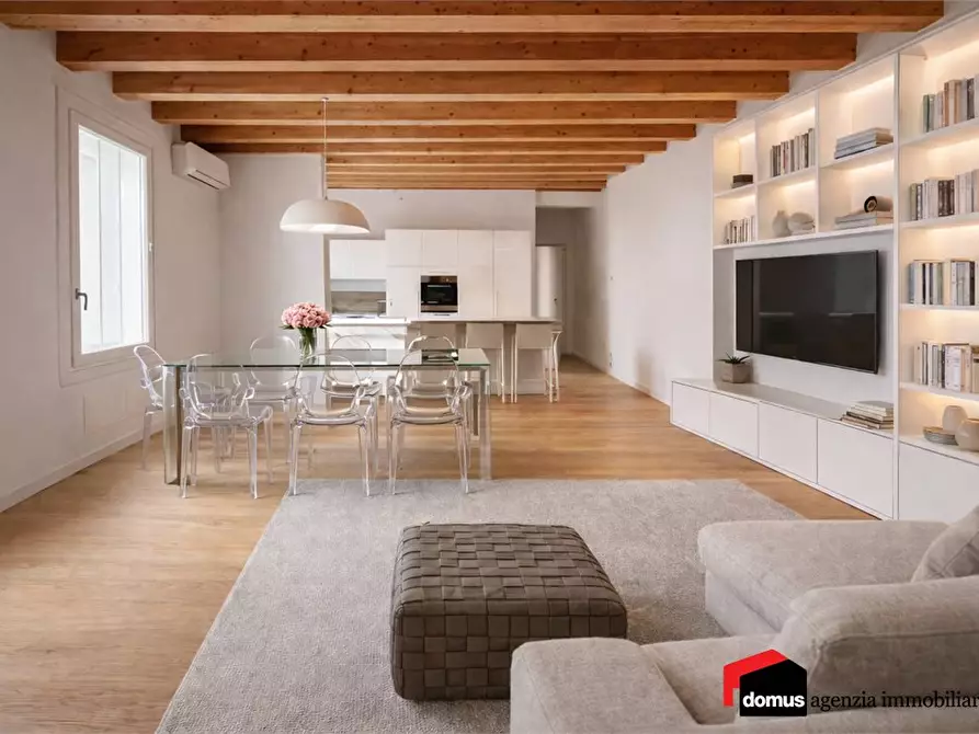 Immagine 1 di Appartamento in vendita  a Thiene