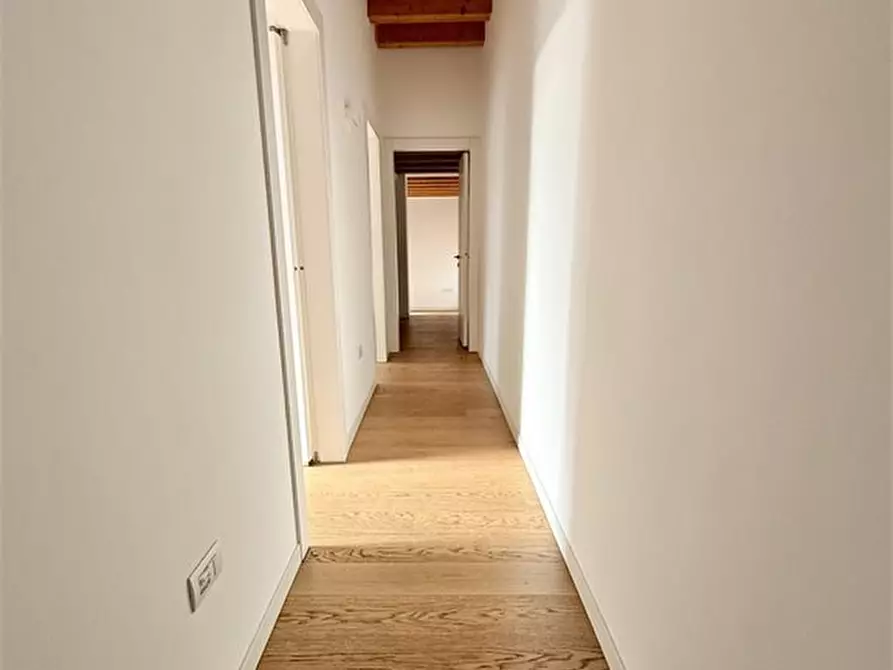 Immagine 9 di Appartamento in vendita  a Thiene
