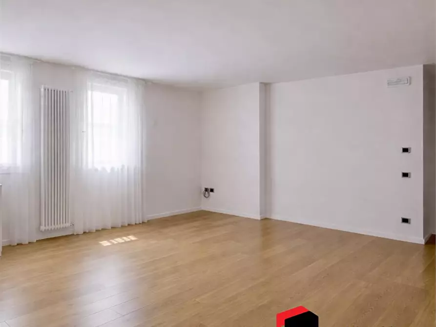 Immagine 1 di Appartamento in vendita  a Thiene