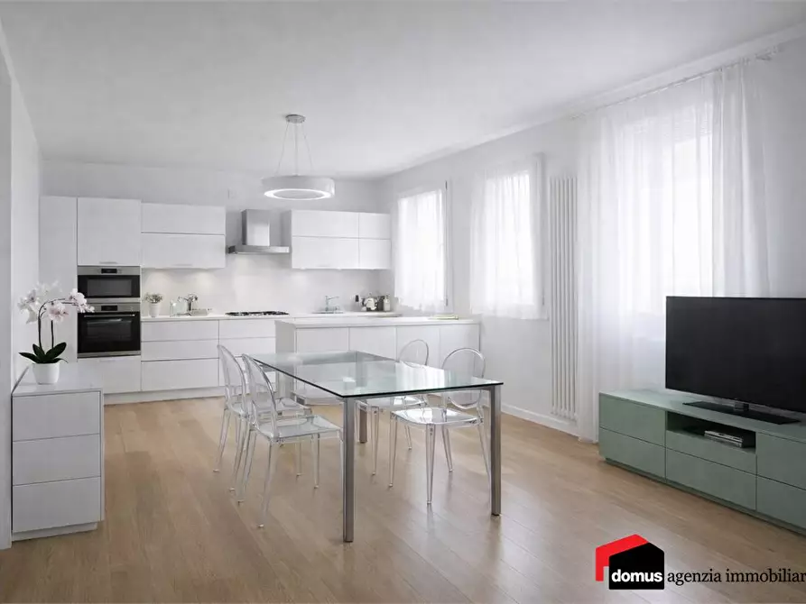Immagine 2 di Appartamento in vendita  a Thiene