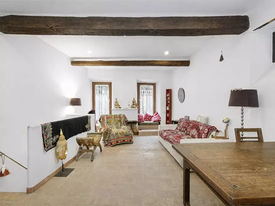 Immagine 2 di Appartamento in vendita  a Sutri