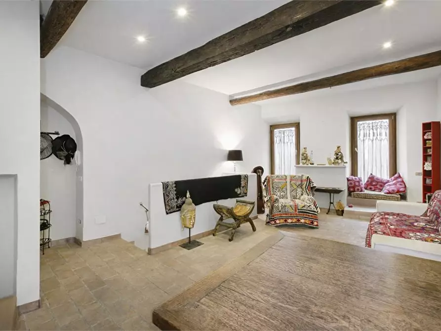 Immagine 6 di Appartamento in vendita  a Sutri