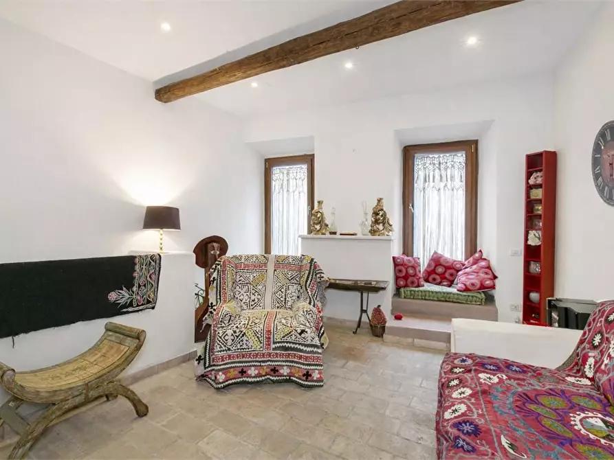 Immagine 5 di Appartamento in vendita  a Sutri