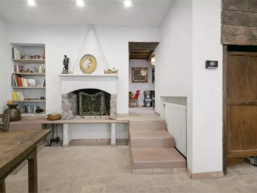 Immagine 9 di Appartamento in vendita  a Sutri