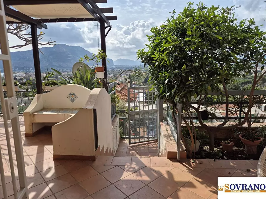 Immagine 6 di Villetta a schiera in vendita  a Palermo