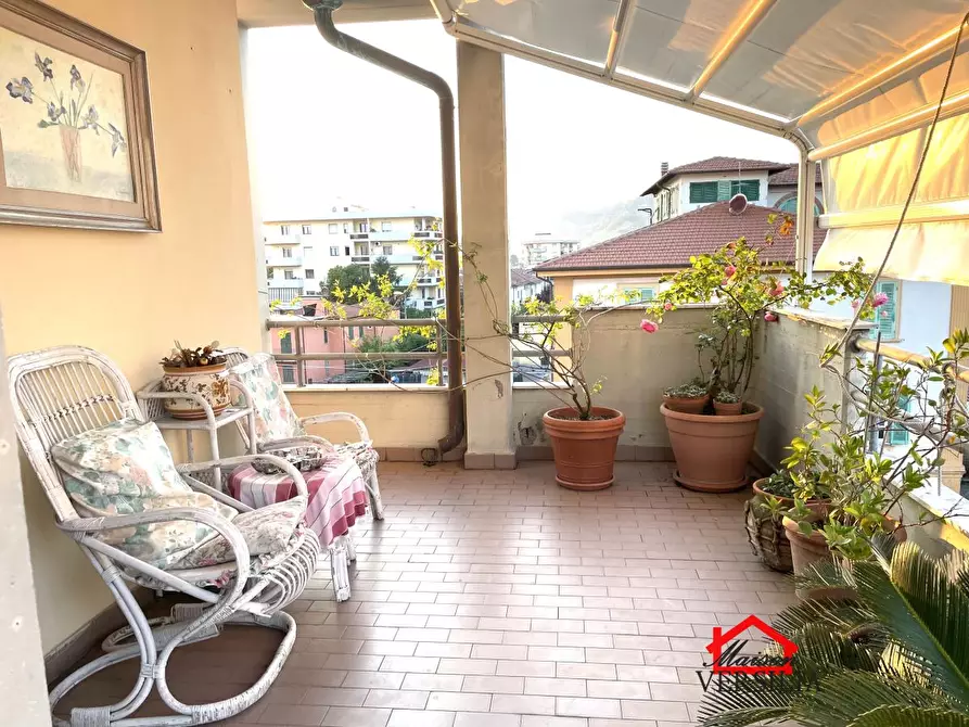 Immagine 2 di Attico in vendita  113 a Massa