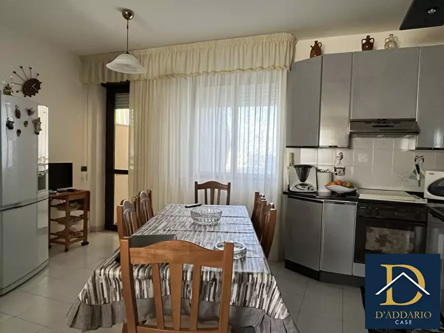 Immagine 8 di Appartamento in vendita  15 a Taranto