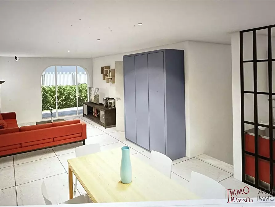 Immagine 3 di Appartamento in vendita  a Viareggio