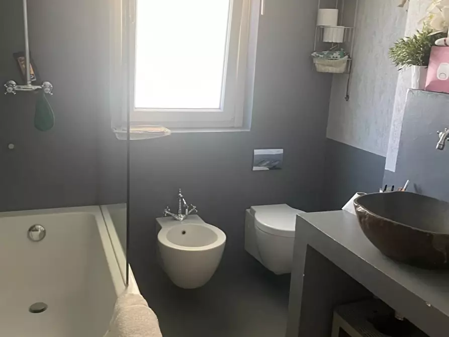 Immagine 5 di Attico in vendita  10 a Carrara