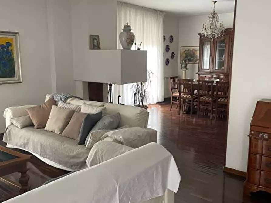 Immagine 5 di Attico in vendita  23 a Carrara