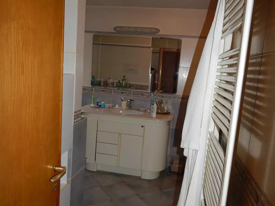 Immagine 10 di Attico in vendita  a Carpi