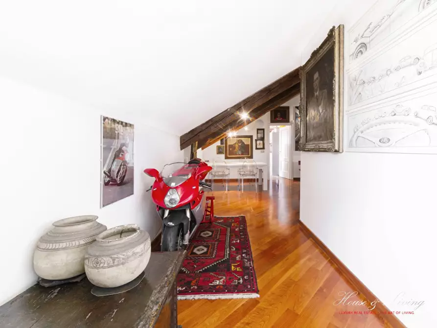 Immagine 9 di Attico in vendita  a Torino