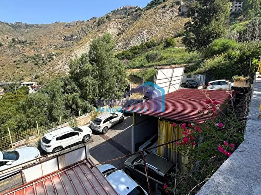 Immagine 1 di Negozio in vendita  a Taormina