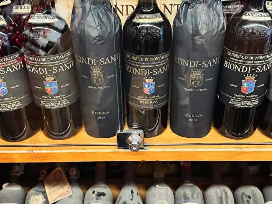 Immagine 7 di Licenza in vendita  a San Gimignano