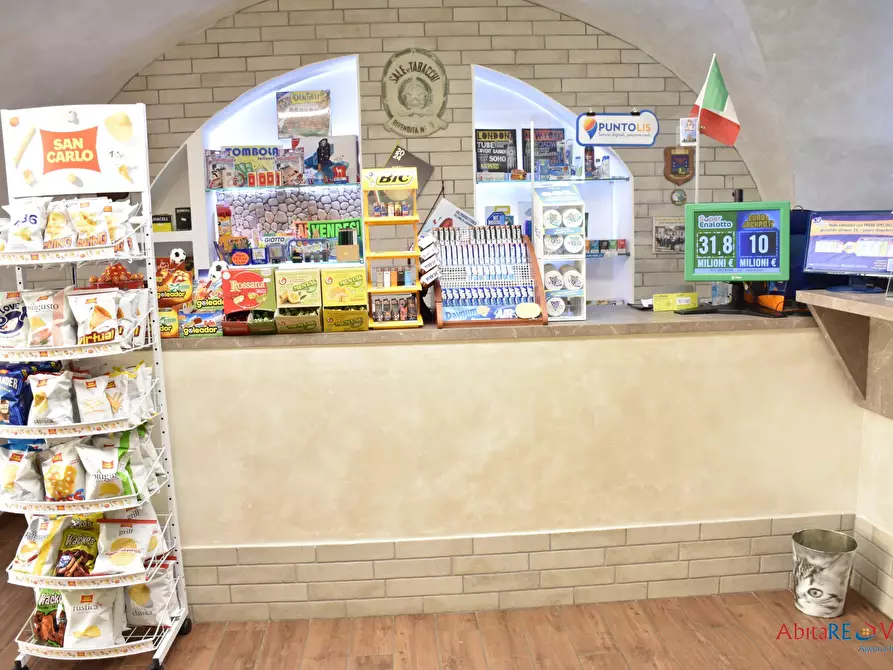 Immagine 2 di Licenza in vendita  23 a Vasto