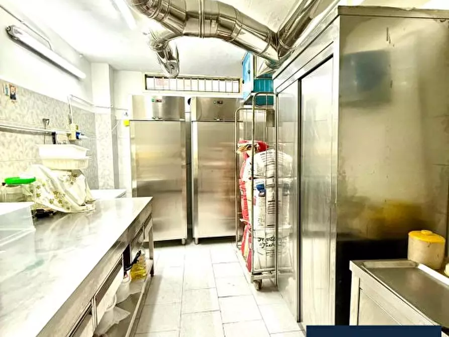 Immagine 8 di Licenza in vendita  75 a Taranto