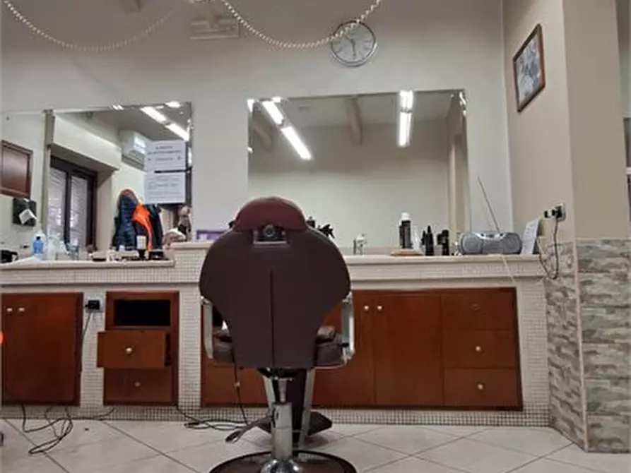 Immagine 6 di Licenza in vendita  a Messina