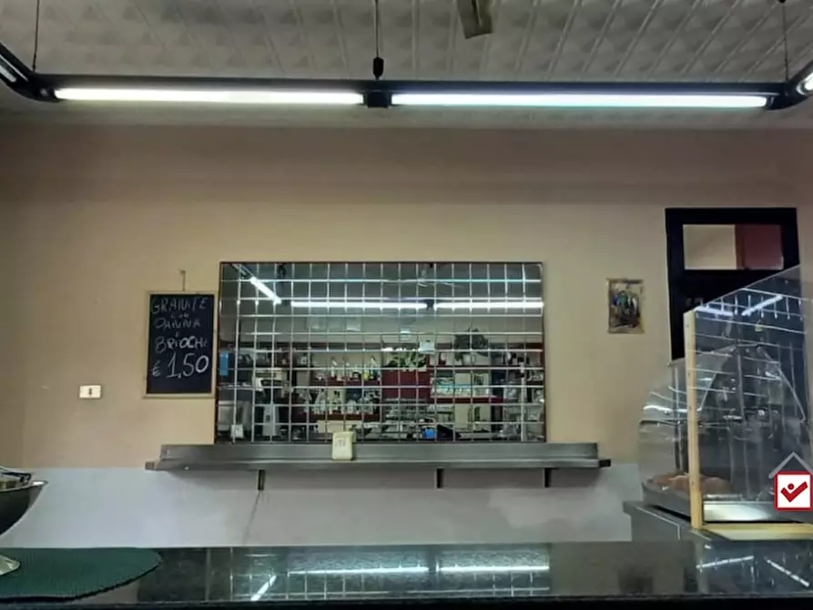 Immagine 4 di Licenza in vendita  a Messina