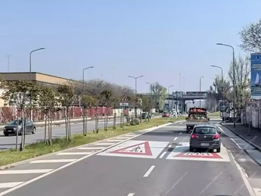 Immagine 1 di Licenza in vendita  a Milano