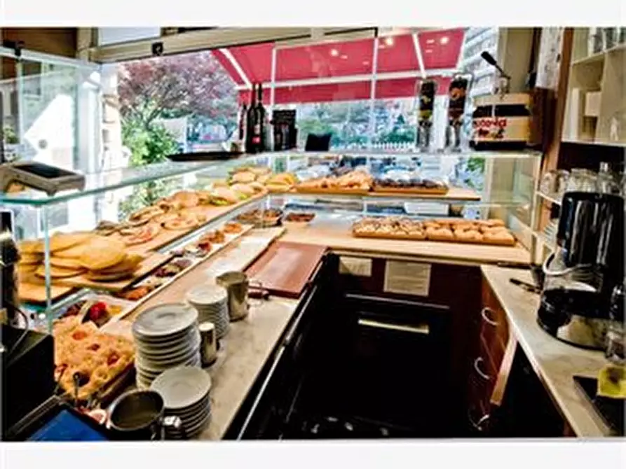 Immagine 9 di Bar / Ristorante in vendita  a Milano