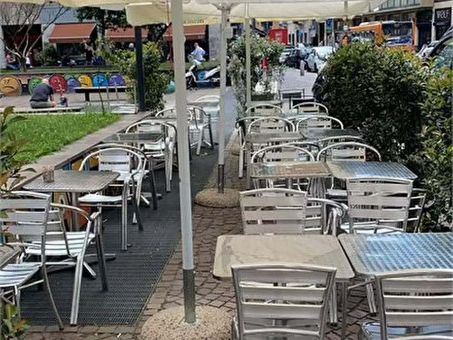 Immagine 1 di Bar / Ristorante in vendita  a Milano
