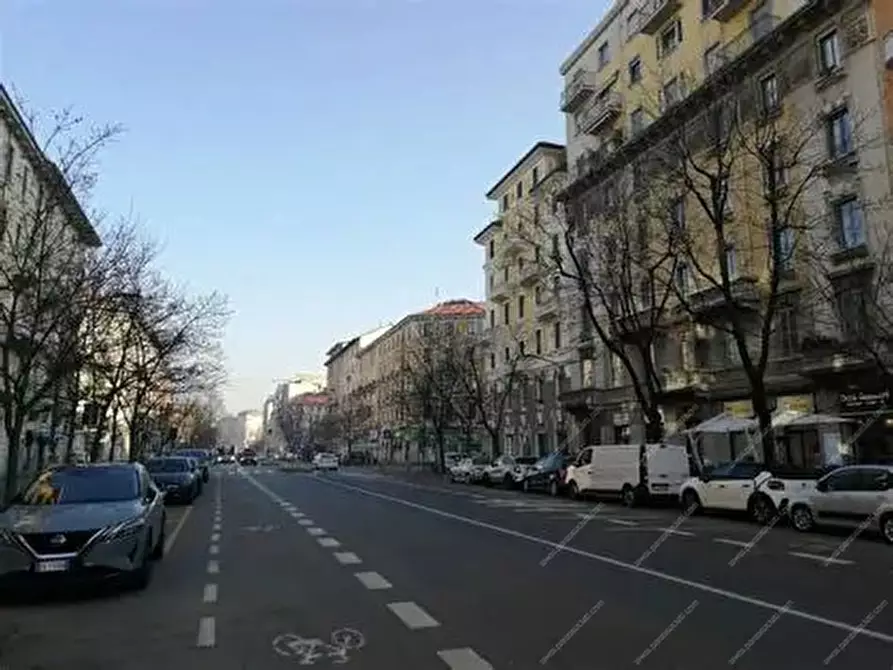 Immagine 3 di Bar / Ristorante in vendita  a Milano