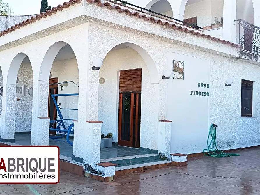 Immagine 2 di Villa in vendita  snc a Altavilla Milicia