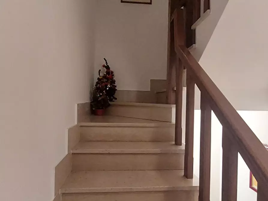 Immagine 4 di Casa indipendente in vendita  a Calcinaia