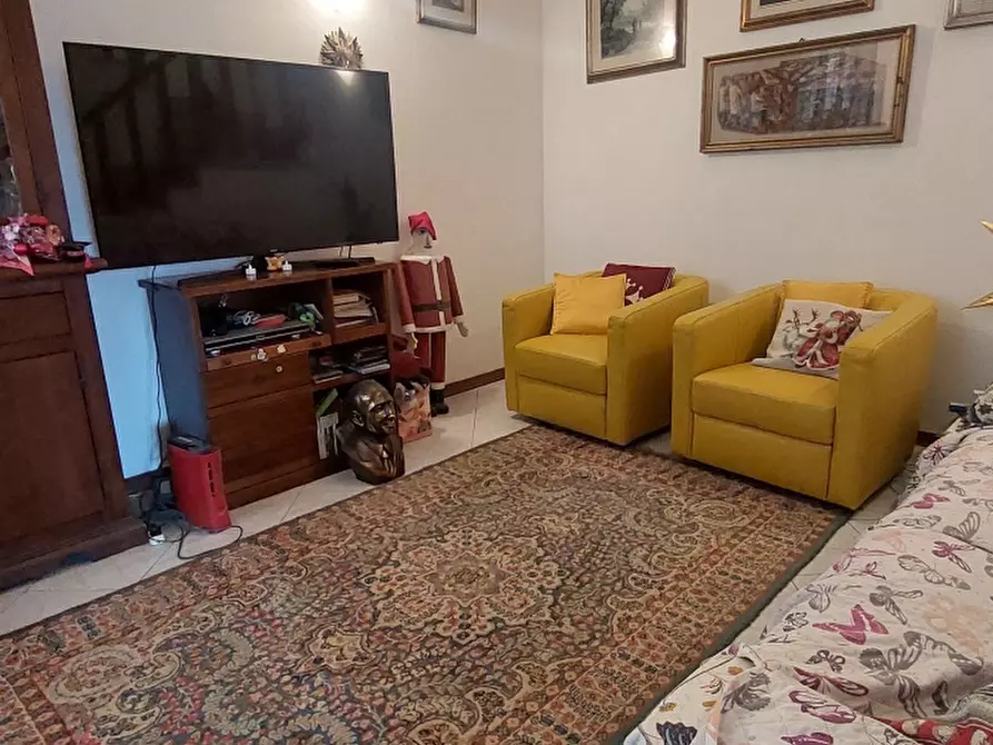 Immagine 3 di Casa indipendente in vendita  a Calcinaia