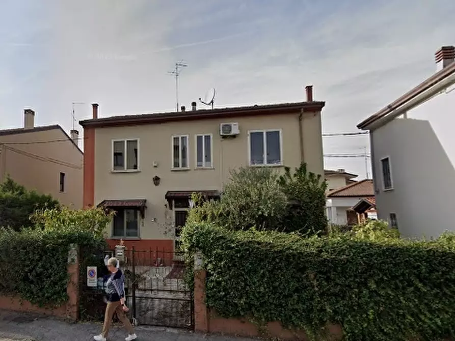 Immagine 1 di Casa indipendente in vendita  a San Giovanni Lupatoto
