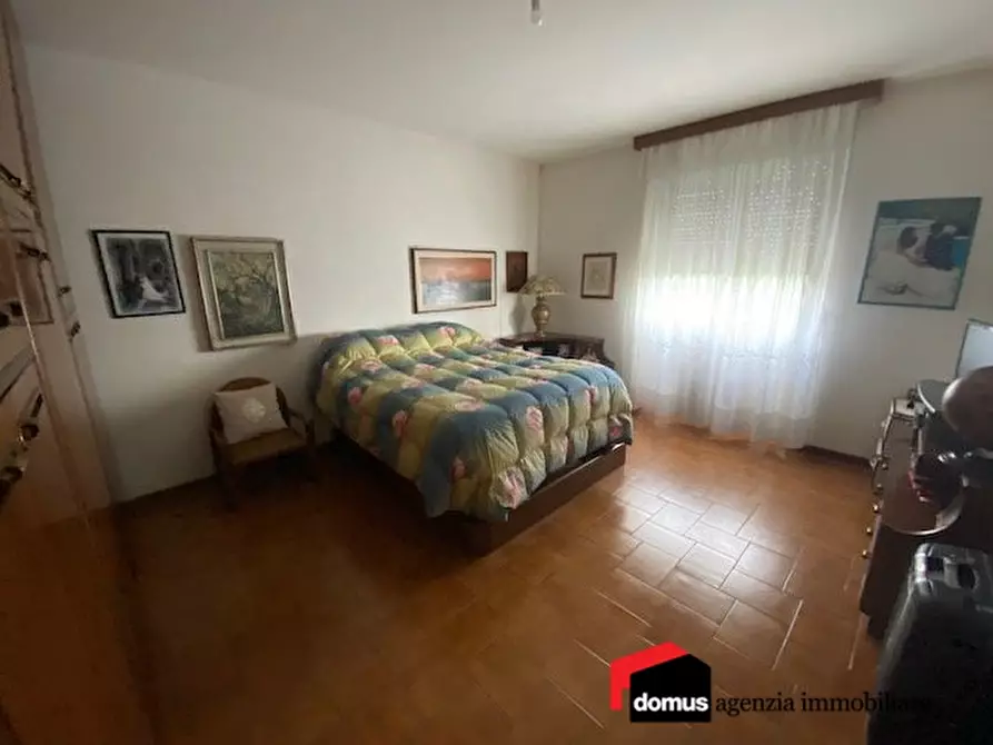 Immagine 10 di Casa semindipendente in vendita  a Carrè