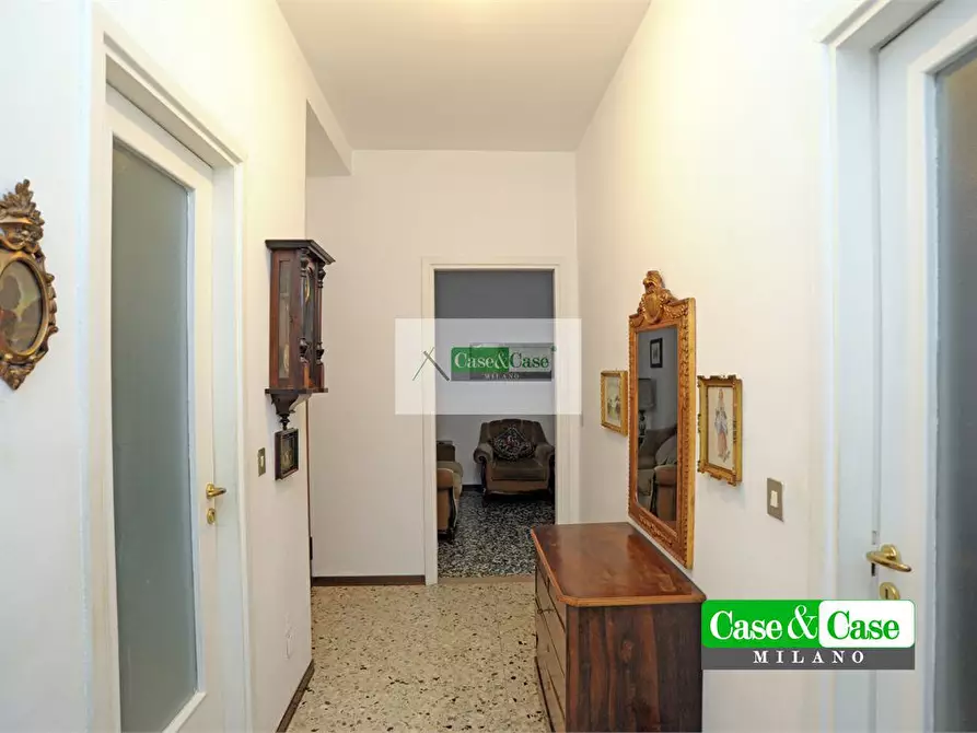 Immagine 8 di Appartamento in vendita  14 a Milano