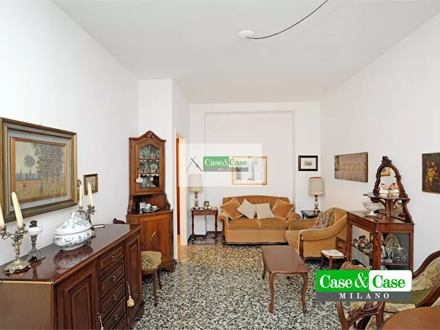 Immagine 8 di Appartamento in vendita  14 a Milano