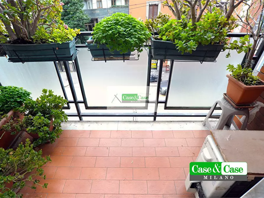 Immagine 10 di Appartamento in vendita  14 a Milano